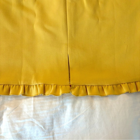 NWOT Ann Taylor Pencil Skirt | size 12P - Picture 6 of 8